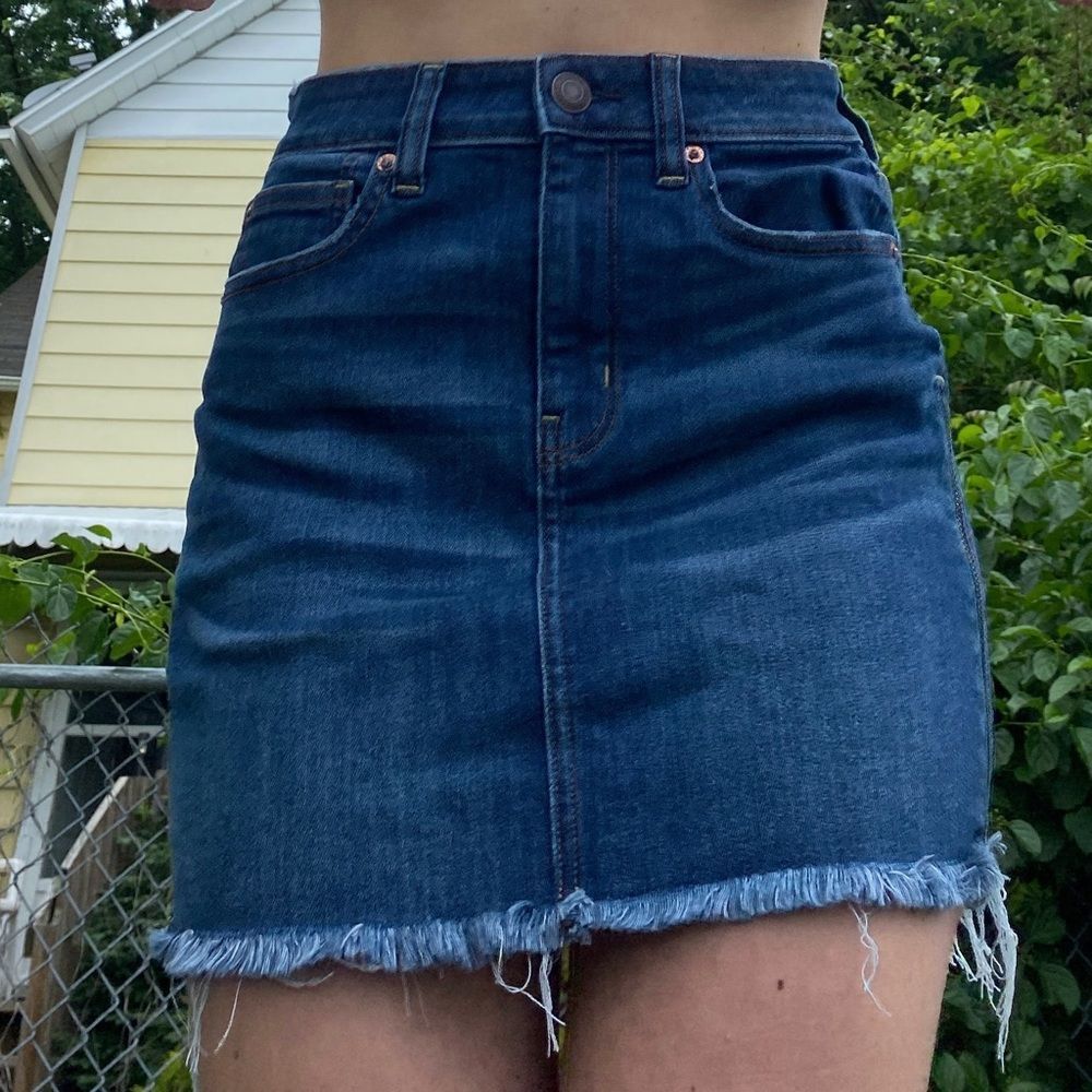 Denim zip up American Eagle skirt